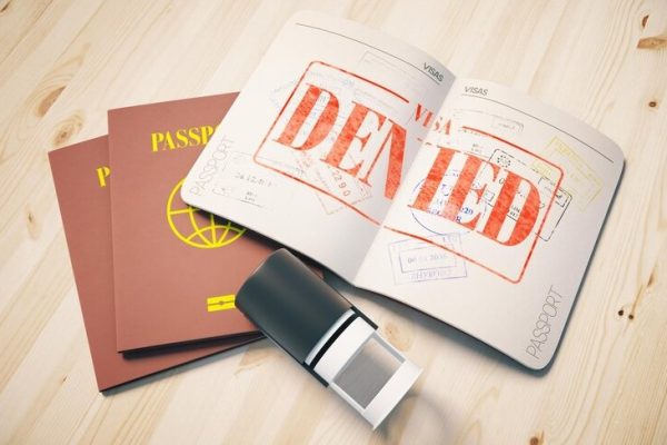 Menghindari Penipuan Saat di Tempat Wisata