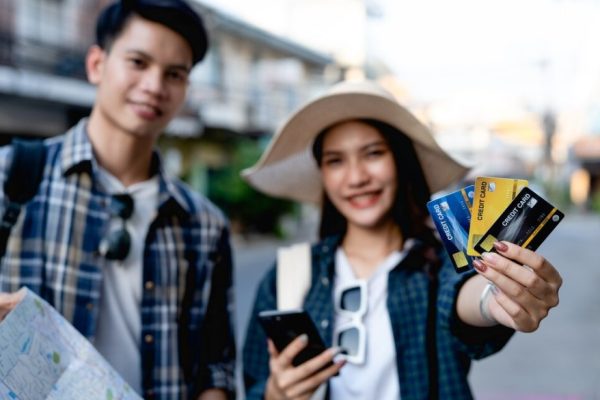 Memaksimalkan Kartu Kredit dan Uang Tunai Tanpa Khawatir Utang