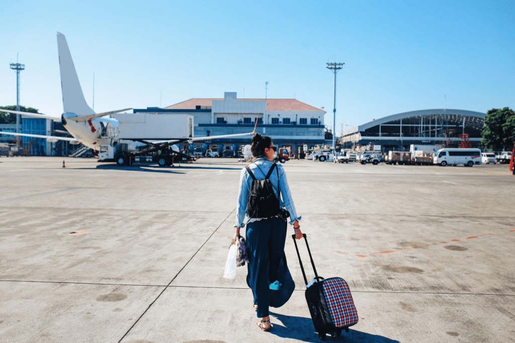 Berani Solo Traveling Perempuan Indonesia 2026, 7 Destinasi Paling Aman