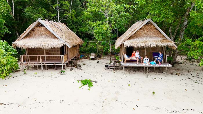 Homestay Batanta Raja Ampat Sepi Sebulan, Tamu Batal Usai Karhutla 1 Homestay Batanta Raja Ampat Sepi Sebulan, Tamu Batal Usai Karhutla